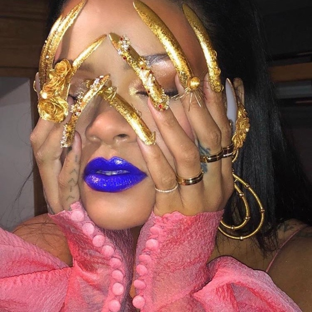 Meet your Posher, Amaris